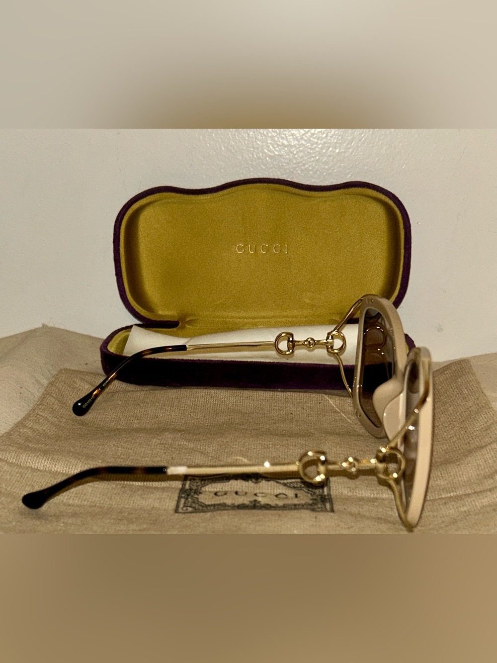 GUCCI NEW
Acetate Horsebit Square Frame
Sunglasses GG1021S Pink Tortoise - Picture 7 of 11